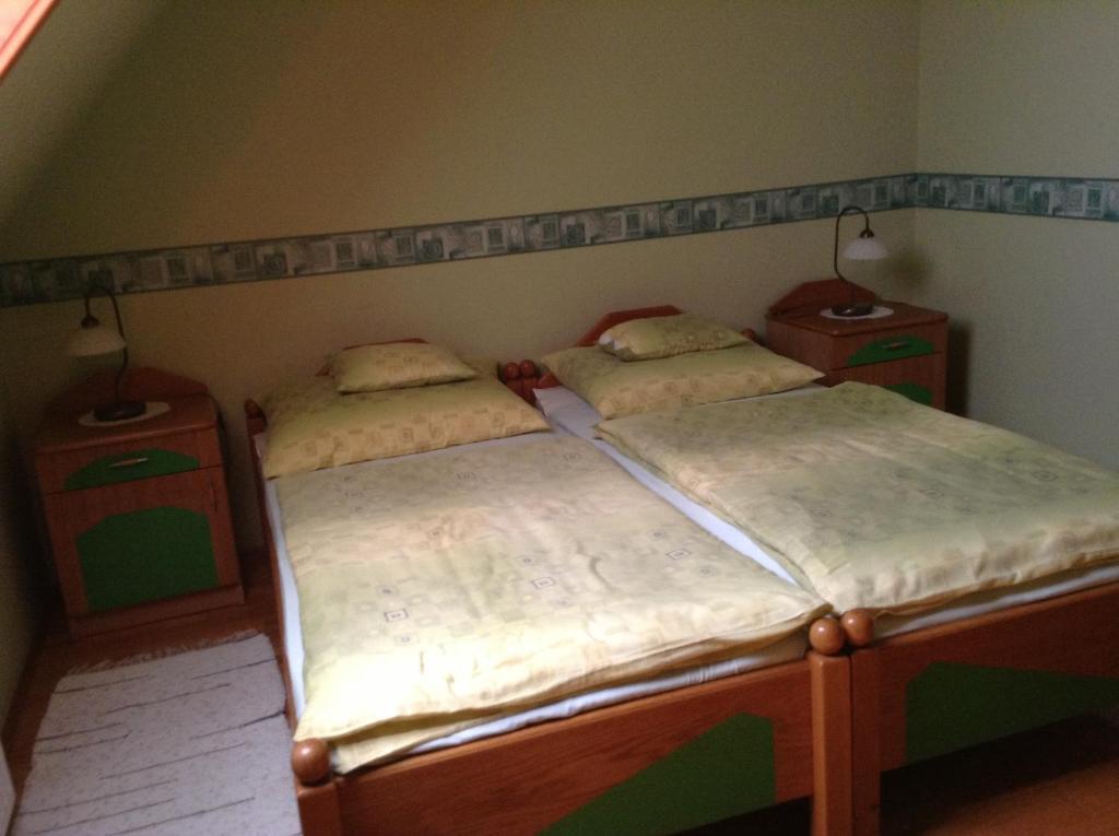 Hotel Fonix Fogado Lenti Zimmer foto
