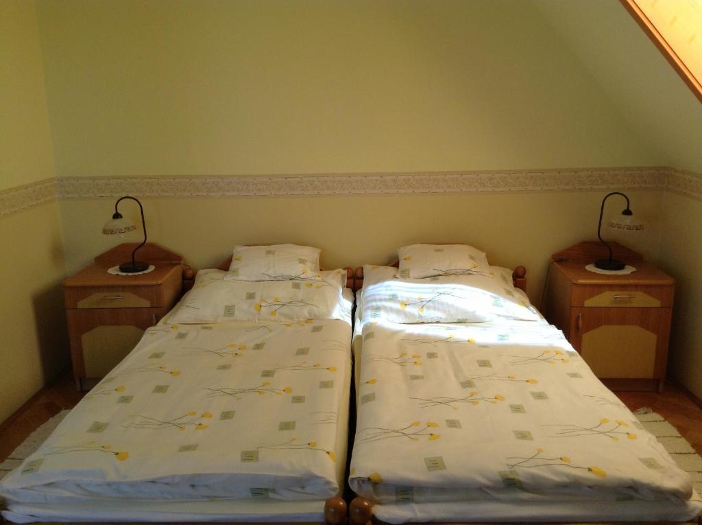 Hotel Fonix Fogado Lenti Zimmer foto